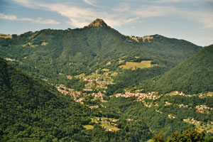 Italy,Lombardy,Lake Como,holiday rentals,vacations apartments,vacation rentals,
flats and rooms to rent,self catering,bed and breakfast,vacancy,
