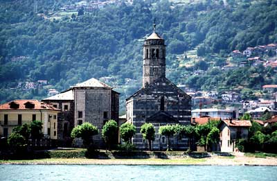 Italy,Lombardy,Lake Como,holiday rentals,vacations apartments,vacation rentals,
flats and rooms to rent,self catering,bed and breakfast,vacancy,
